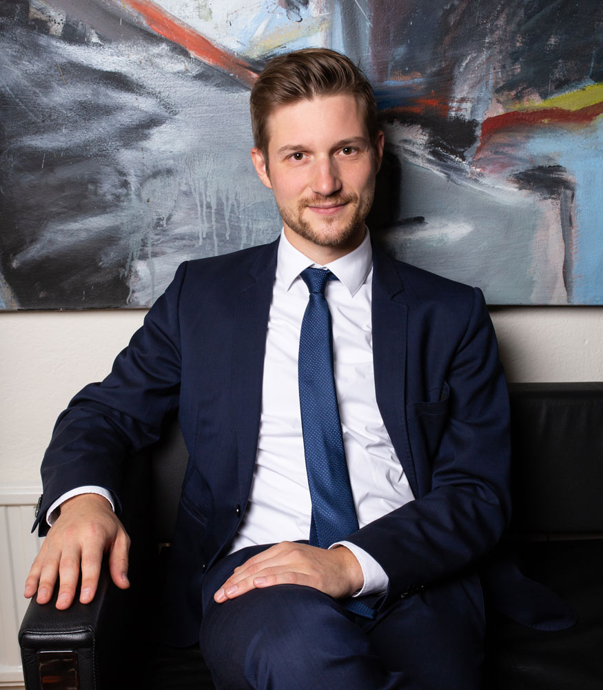 Mag. Lukas Schwarz, LLB.oec.